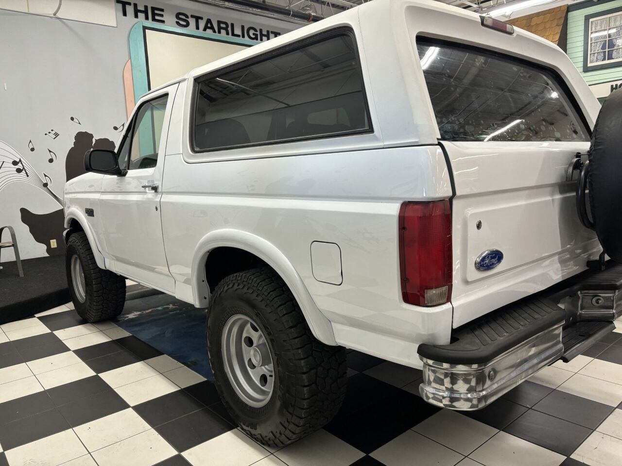 1996 Ford Bronco 5