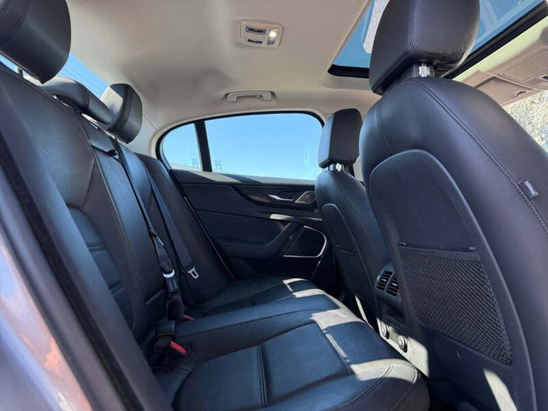 2020 Jaguar XE P250 S