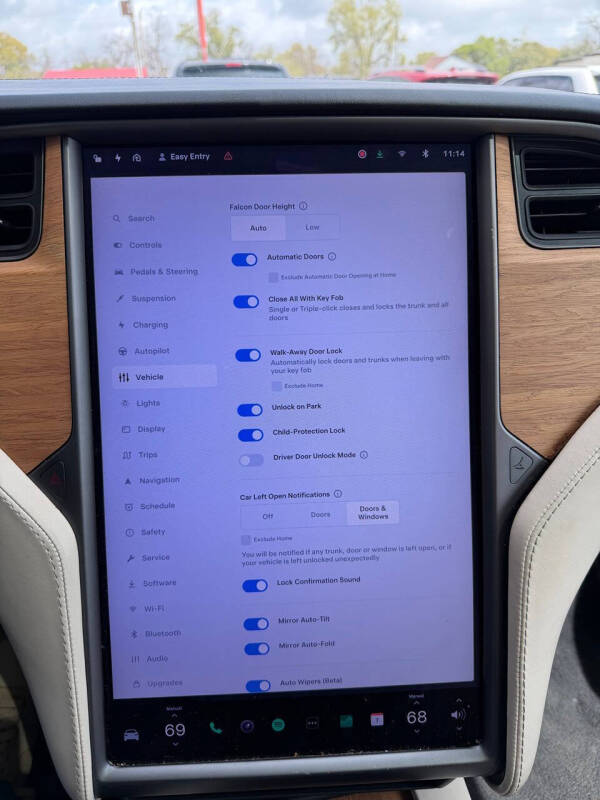 2019 Tesla Model X Standard Range