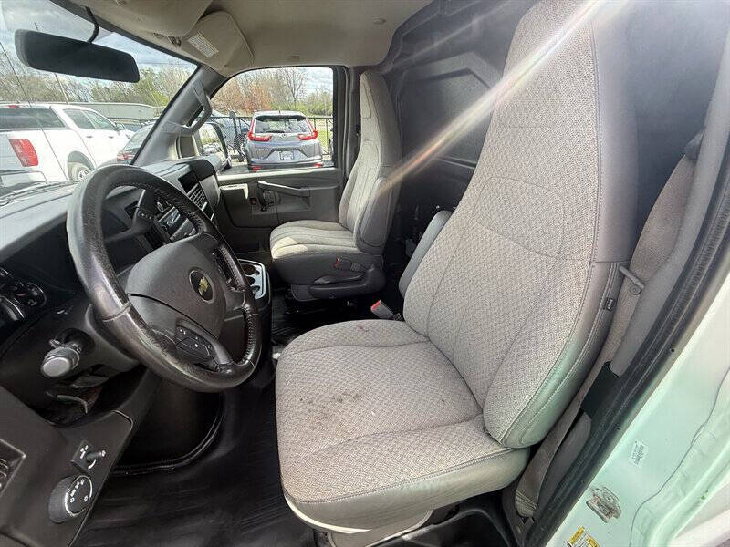 2021 Chevrolet Express 2500