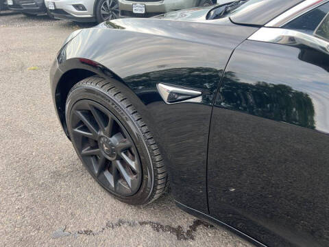 2018 Tesla Model 3 Performance