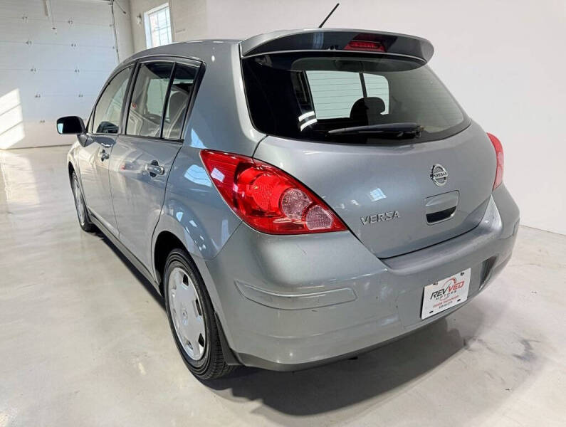 2009 Nissan Versa 1.8 S