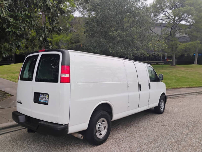 2019 Chevrolet Express 2500