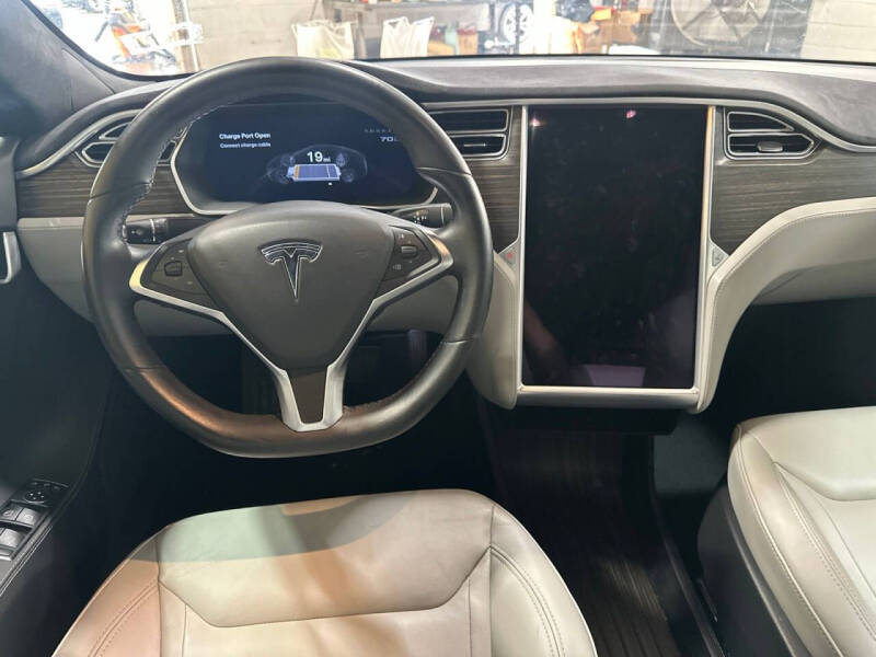 2015 Tesla Model S