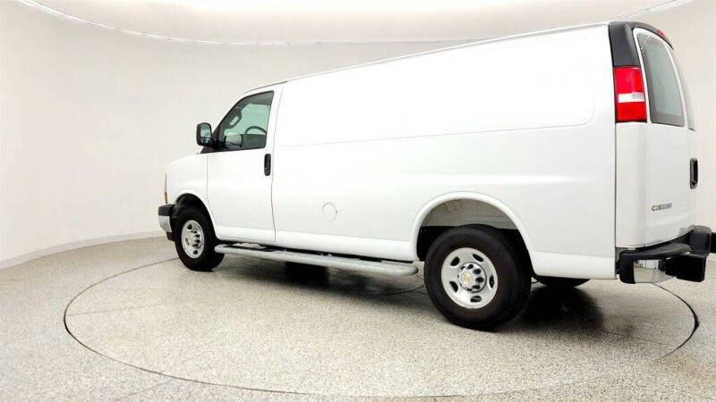 2025 Chevrolet Express 2500