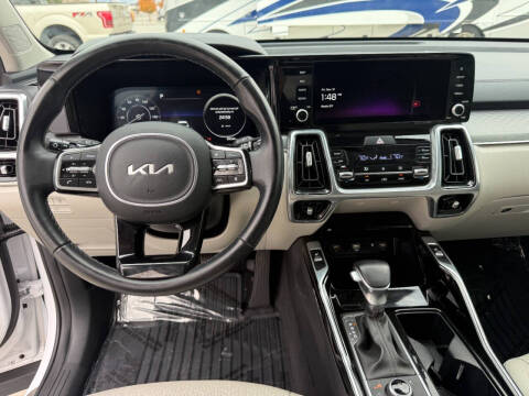 2023 Kia Sorento SX