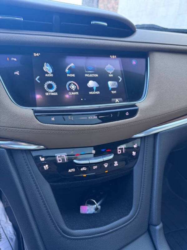 2017 Cadillac XT5 Platinum