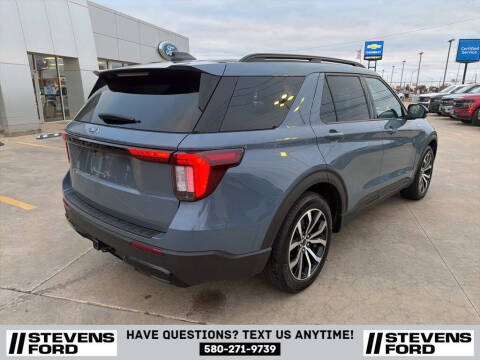 2025 Ford Explorer ST-Line