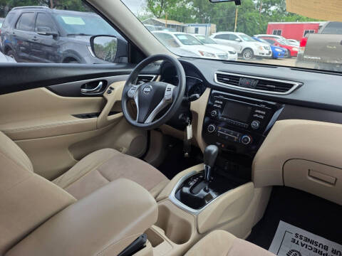 2016 Nissan Rogue SV