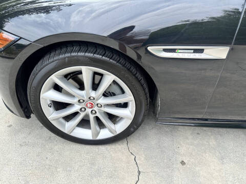 2016 Jaguar XF R-Sport