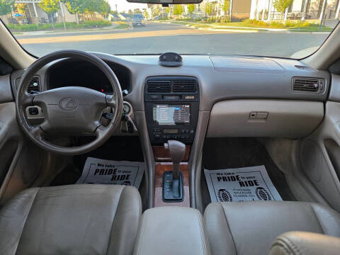 1999 Lexus ES 300
