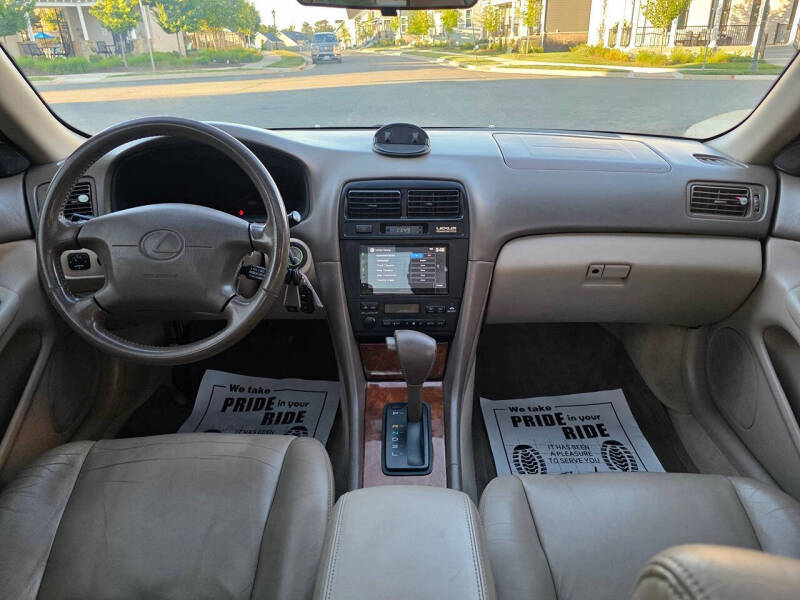 1999 Lexus ES 300