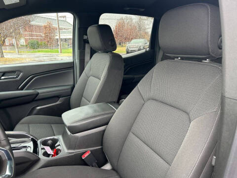 2025 GMC Canyon Elevation