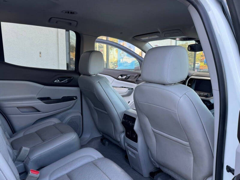 2019 GMC Acadia SLT-1