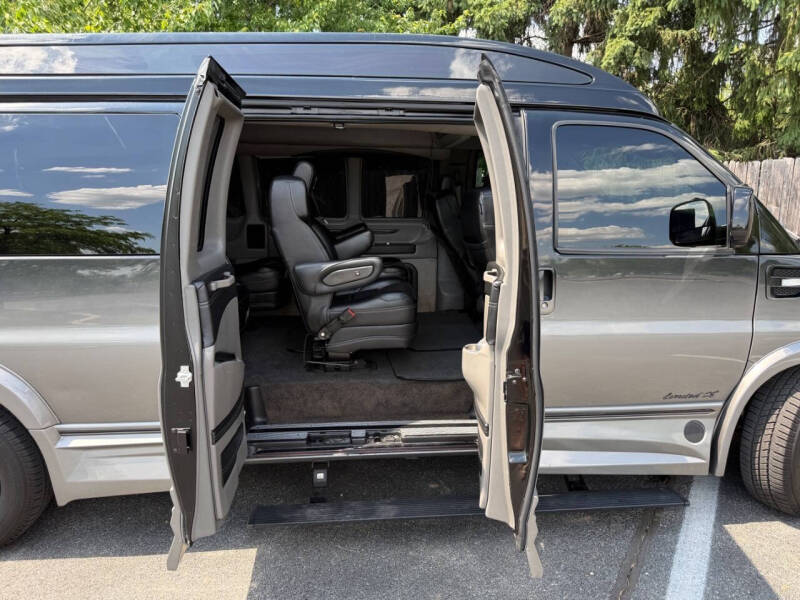2020 GMC Savana 2500