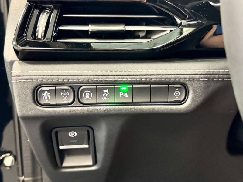 2026 Acura MDX SH-AWD w/Advance