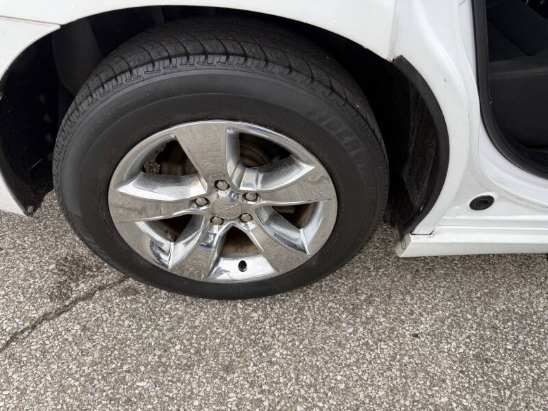 2013 Dodge Charger SE