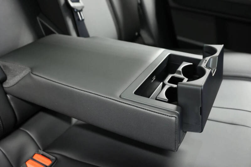 2023 Fisker Ocean Ultra