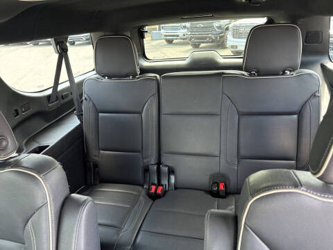2023 Chevrolet Suburban Premier