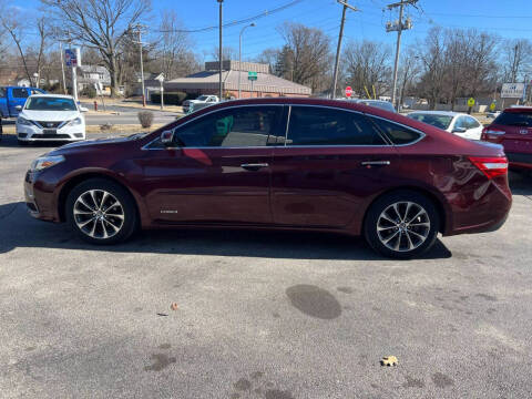 2016 Toyota Avalon Hybrid for sale at VINE STREET MOTOR CO in Urbana IL