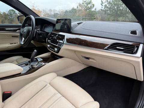 2018 BMW 5 Series 540i