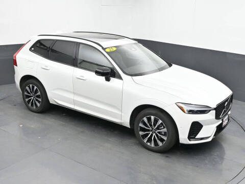 2025 Volvo XC60 B5 Plus Dark Theme