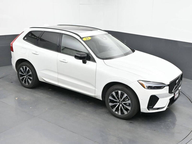 2025 Volvo XC60 B5 Plus Dark Theme