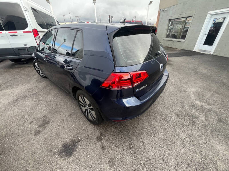 2016 Volkswagen e-Golf SE