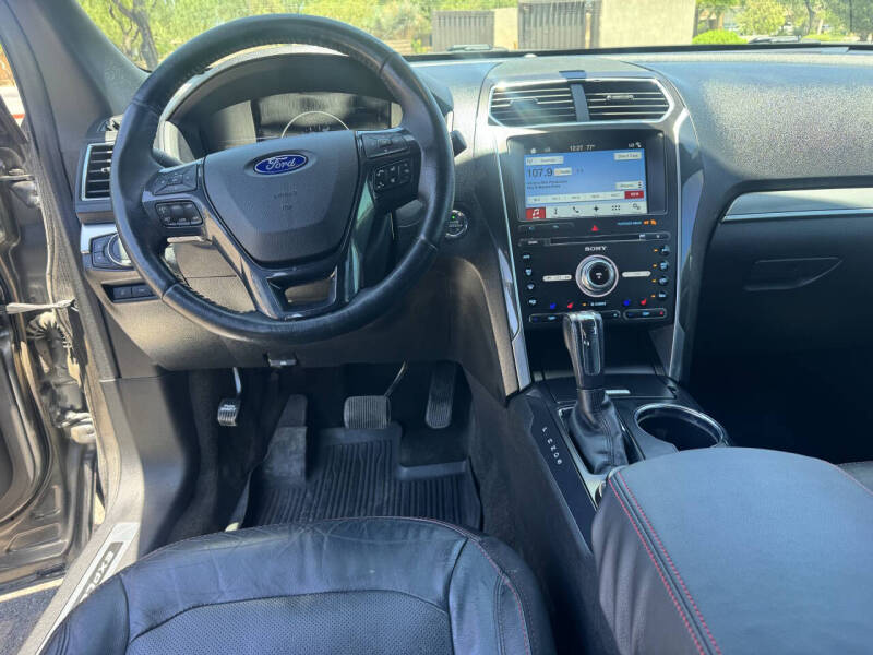 2017 Ford Explorer Sport