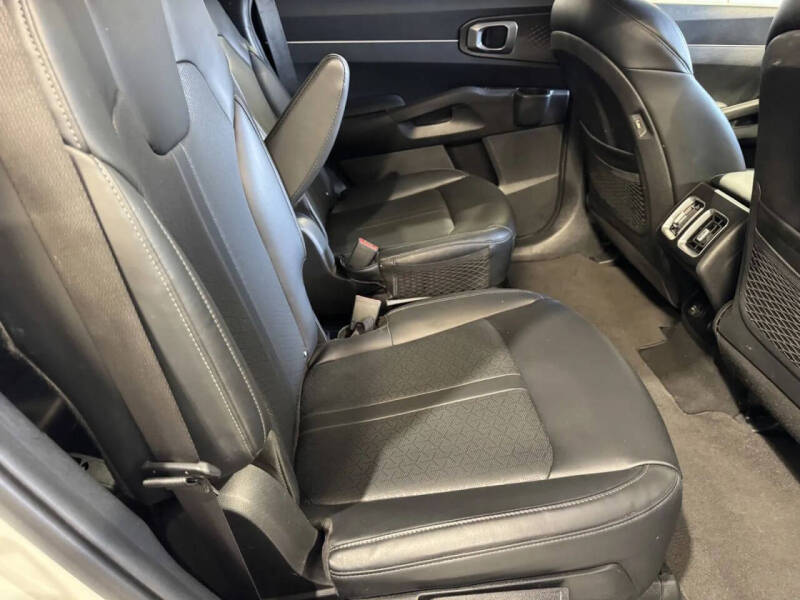 2023 Kia Sorento Hybrid EX