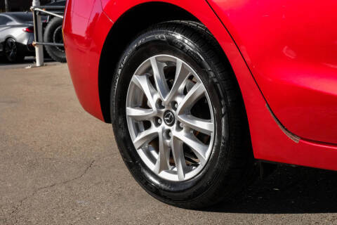 2015 Mazda MAZDA3 i Grand Touring