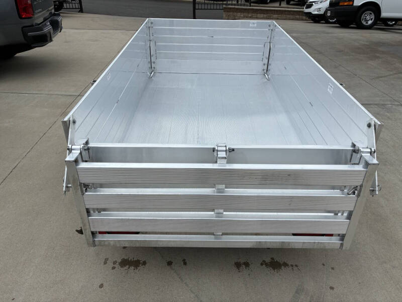 2019 Aluma 548 with Sides