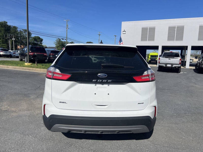 2022 Ford Edge SEL