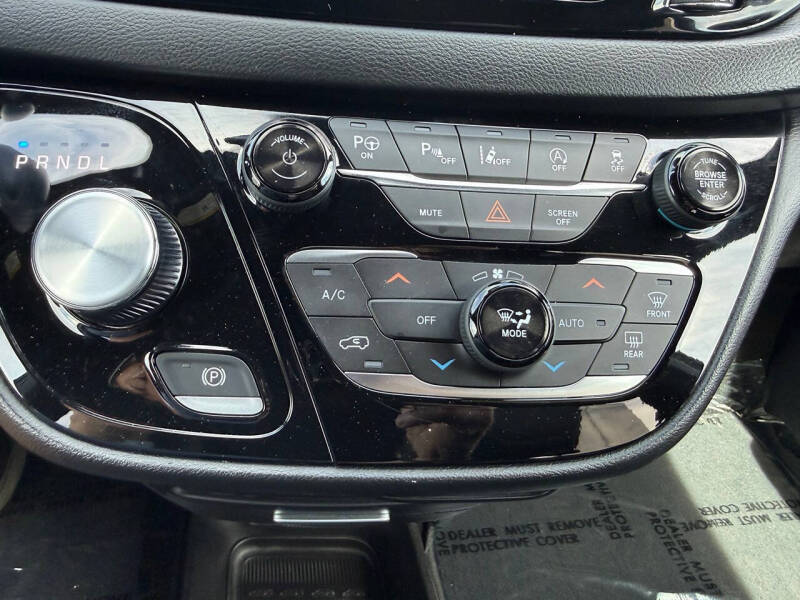 2018 Chrysler Pacifica Touring L