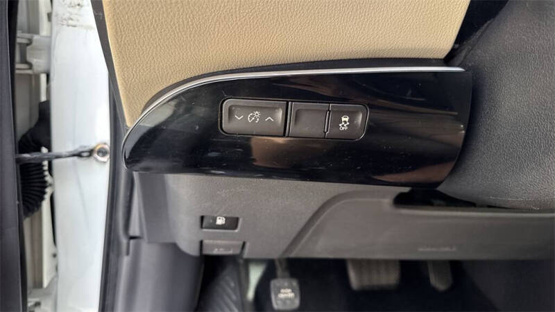 2016 Toyota Prius Two