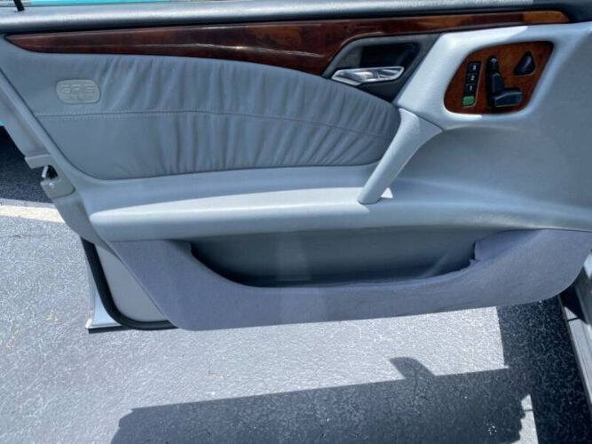 1998 Mercedes-Benz E-Class