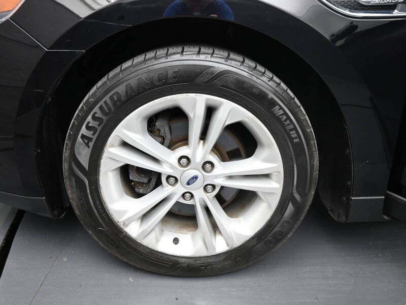2019 Ford Taurus SE