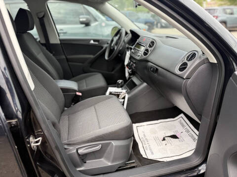 2011 Volkswagen Tiguan S 4Motion