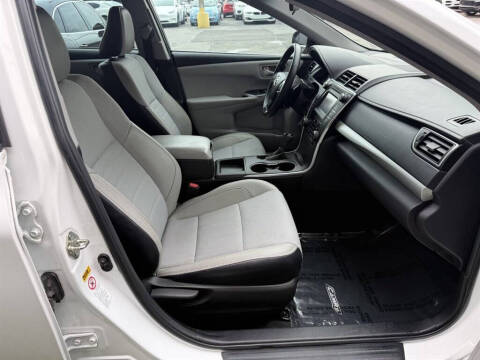 2016 Toyota Camry XLE