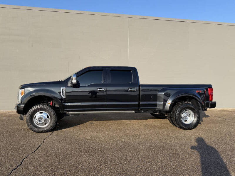 2017 Ford F-350 Super Duty Platinum