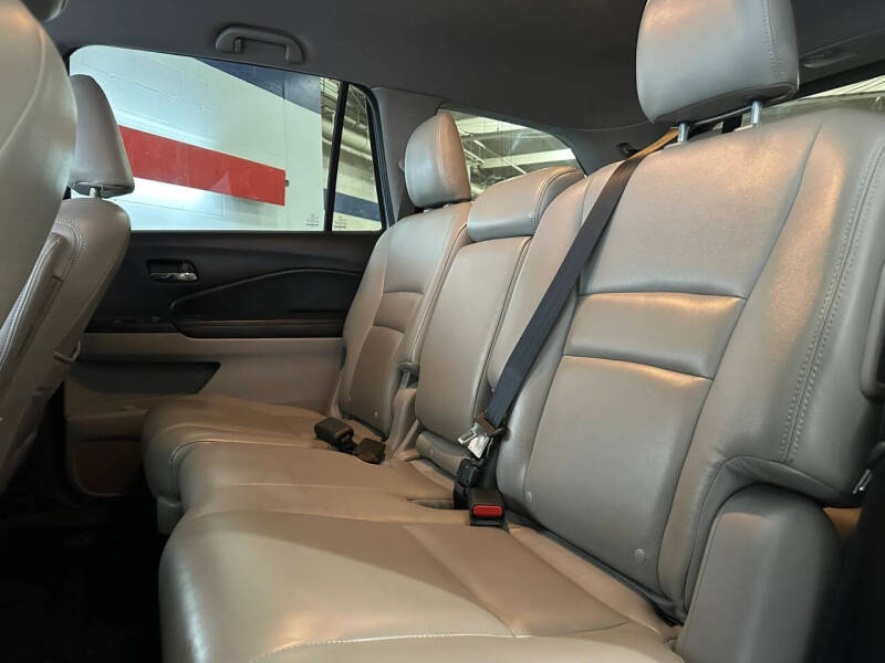 2017 Honda Pilot EX
