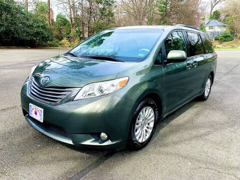 2013 Toyota Sienna for sale at Car World Inc in Arlington VA