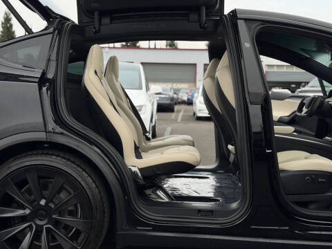 2023 Tesla Model X Plaid
