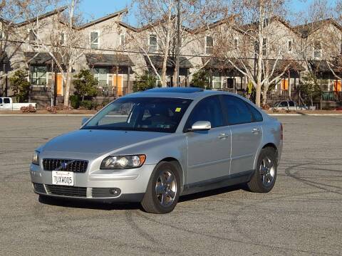 2005 Volvo S40 for sale at Crow`s Auto Sales in San Jose CA