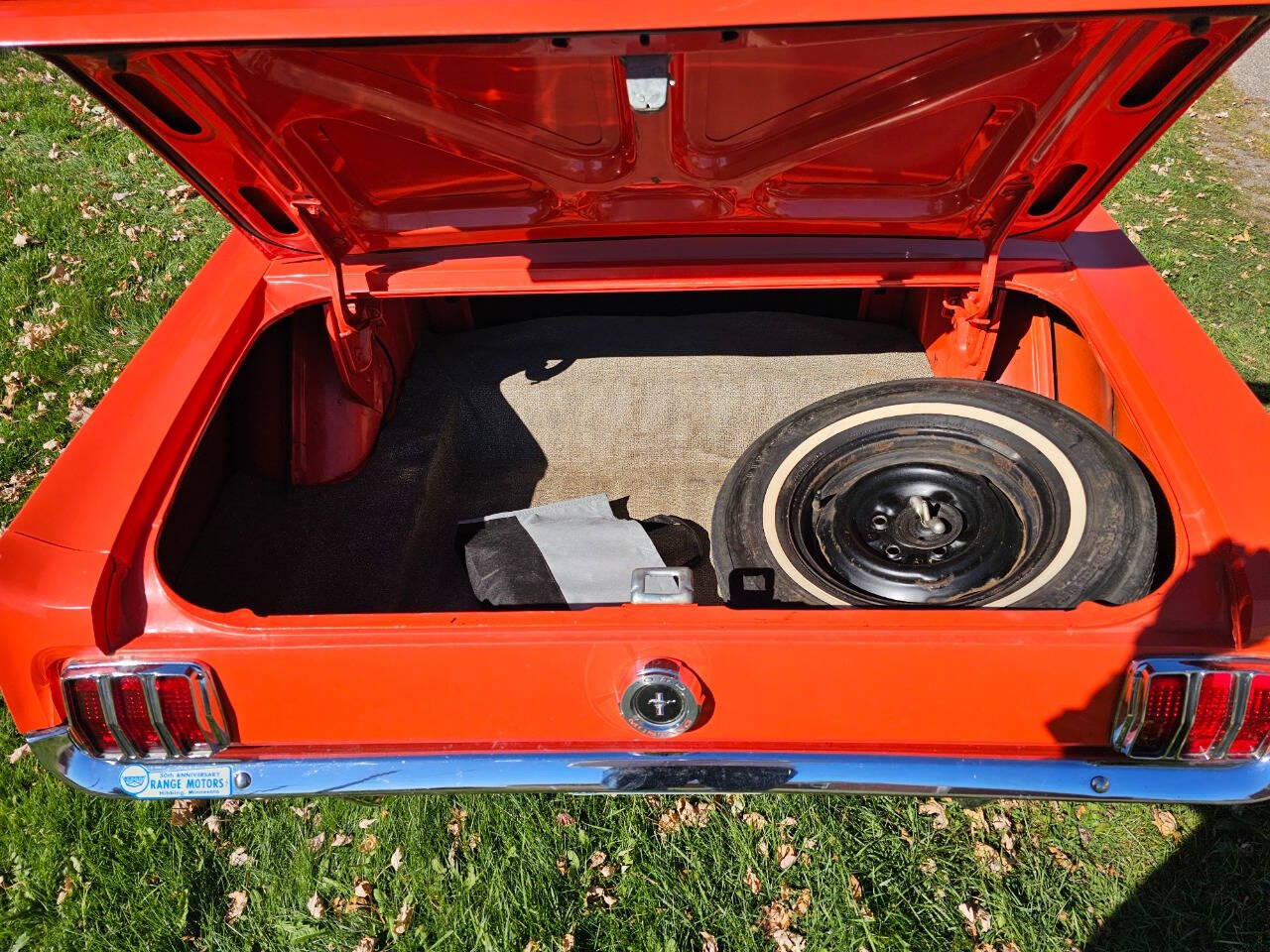 1965 Ford Mustang 240