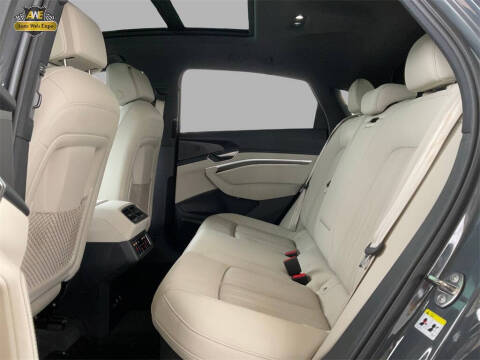 2024 Audi Q8 Sportback e-tron quattro Premium Plus S line