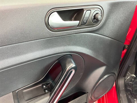 2019 Volkswagen Beetle 2.0T S