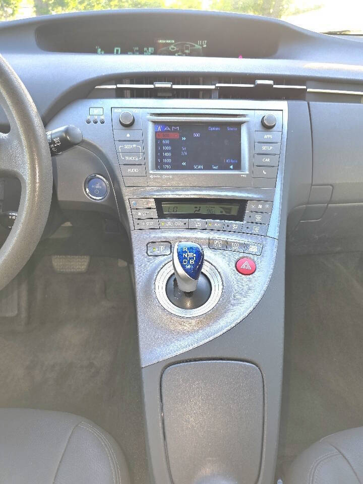 2015 Toyota Prius Three 4dr Hatchback - Gray exterior view 13