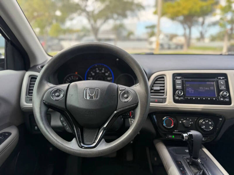 2017 Honda HR-V LX