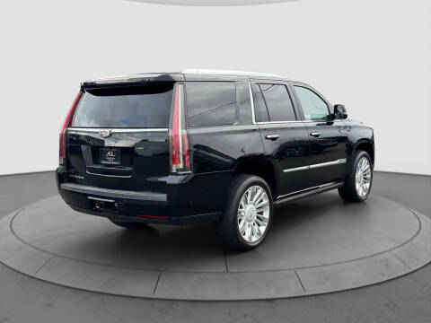 2017 Cadillac Escalade Platinum
